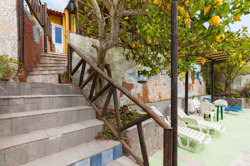 Nitrodi Experience Guest House Barano d'Ischia Luaran gambar